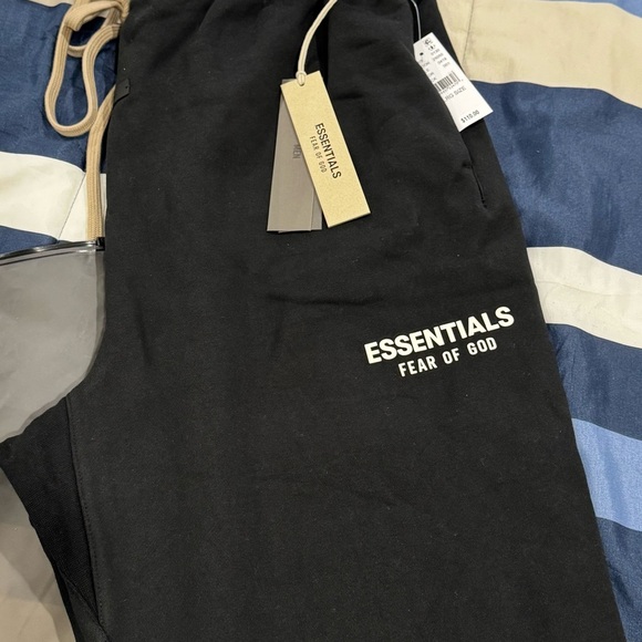 Fear of God Essentials Black Sweatpants - Picture 2 of 6
